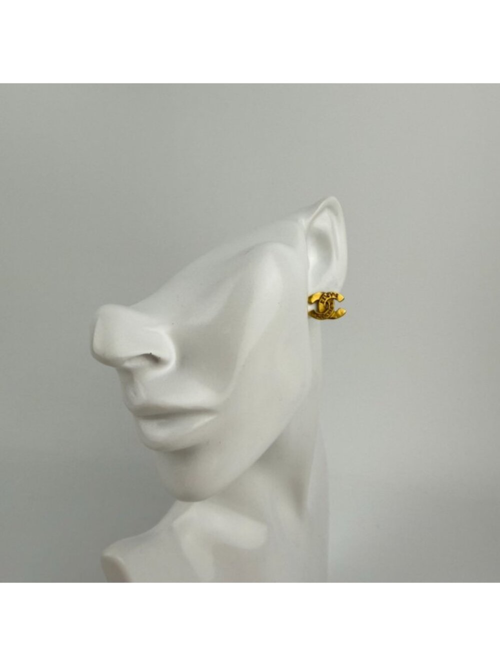 Chanel CC Logo Earrings Gold Vintage - Picture 5 of 5